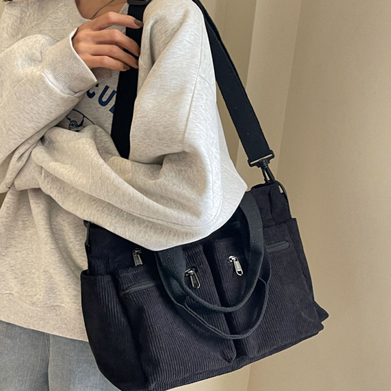 Naya™ - Velvet pouch - White