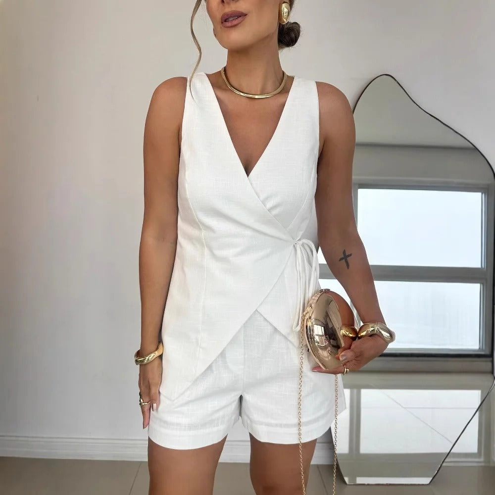 Amalia™ | Fashionable Sleeveless Suit for Women