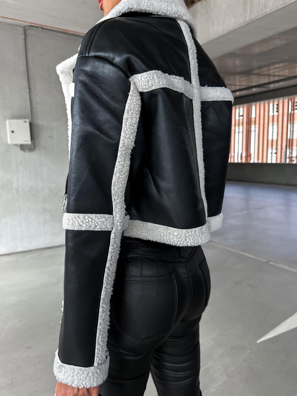 Marcelline™ - Elegant leather jacket with plush trim - Jackets - Black Ecru / S