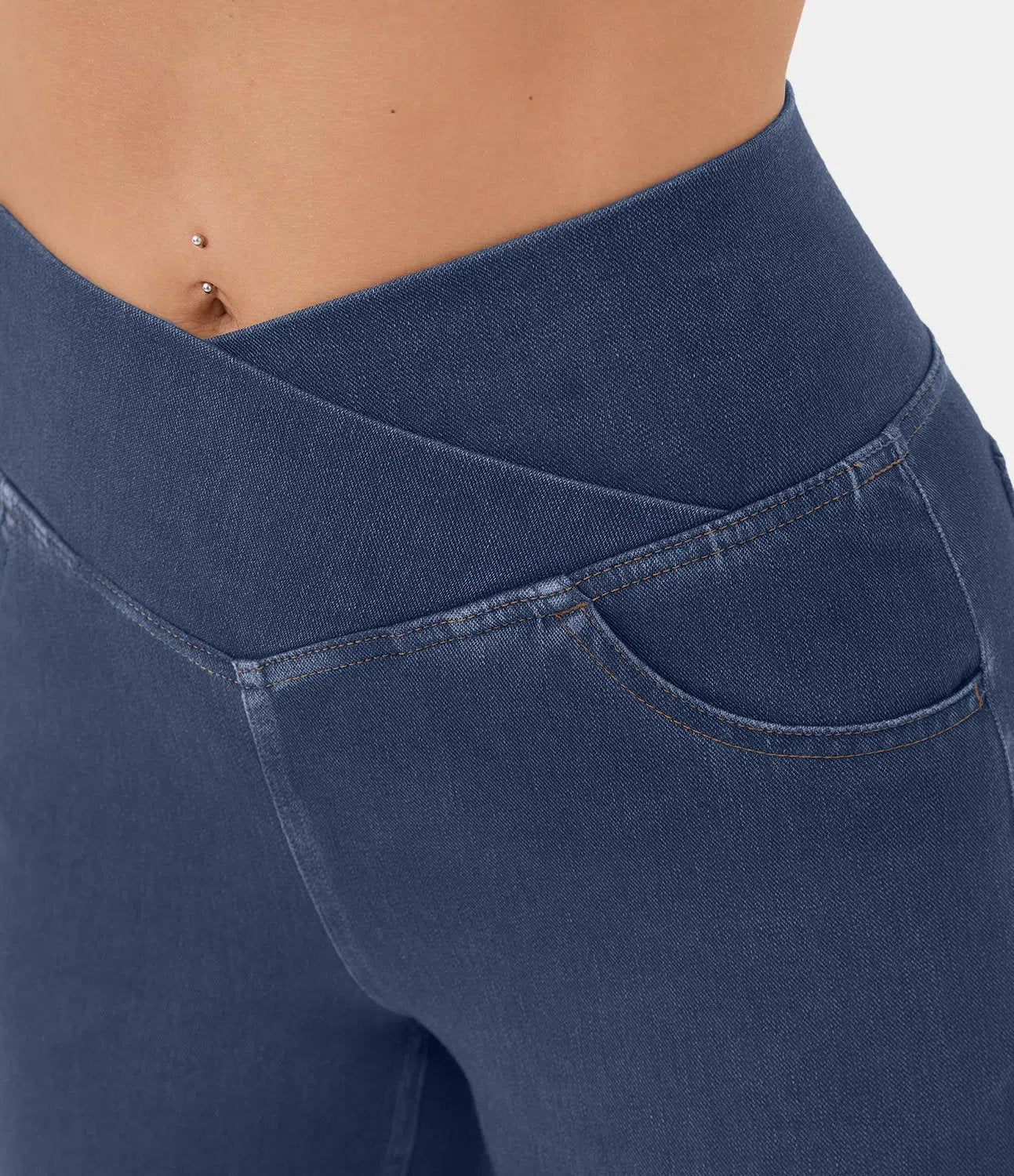 Zaira™ | High-waisted stretch flare trousers - Washed denim in light blue / S