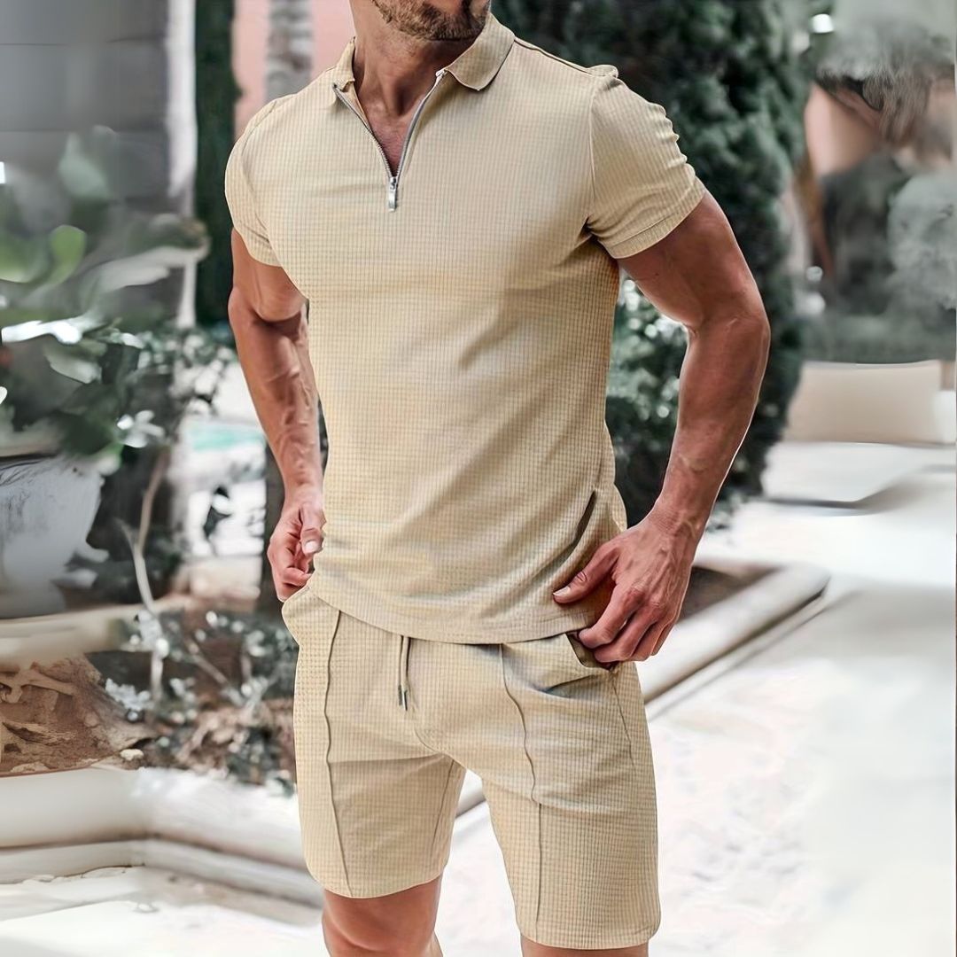 Ion | Casual Summer Outfit for Men: Muscle Shirt and Shorts