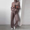 Zarina | two-piece lounge set - Khaki / S