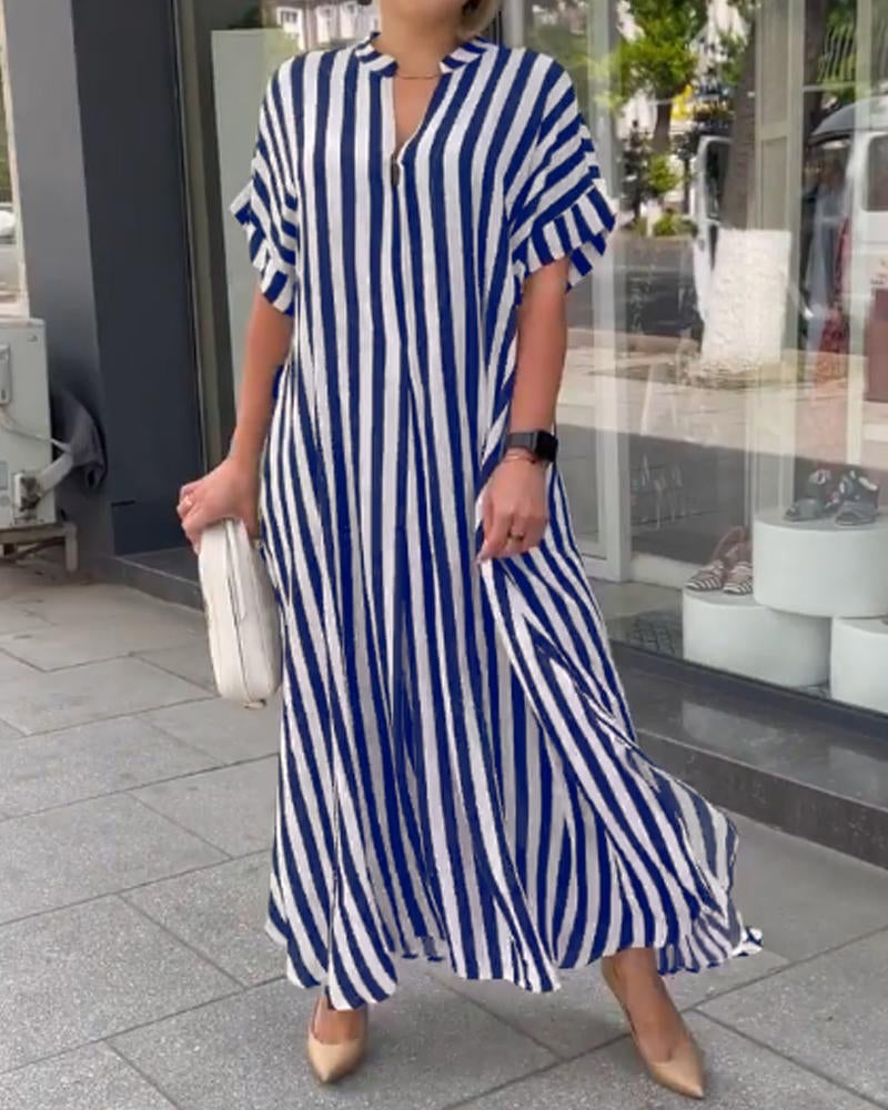 Nessie | Casual women's dress with V-neck and striped print