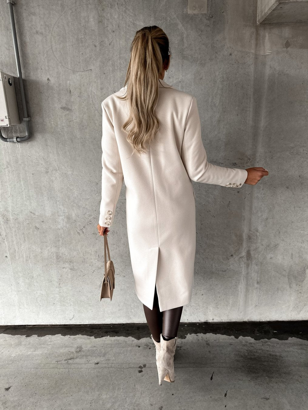 Amelie | Elegant autumn coat - AUGUST27-831-AUG27 - Apricot / S