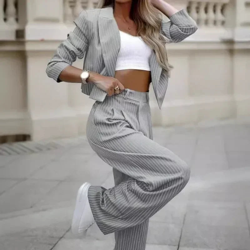 Dhalia | Stylish Business Set with a Modern Touch