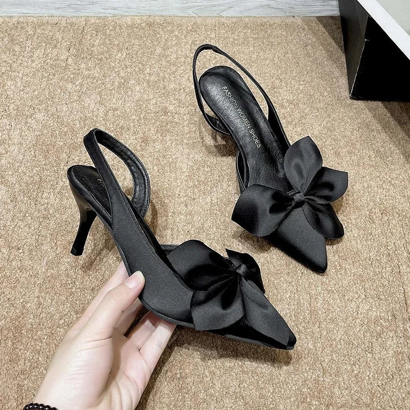 Nadja | Elegant women's kitten heels - Black / 36