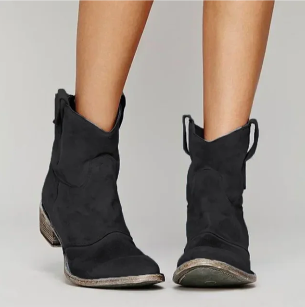 Rizele | Classic Suede Western Boots