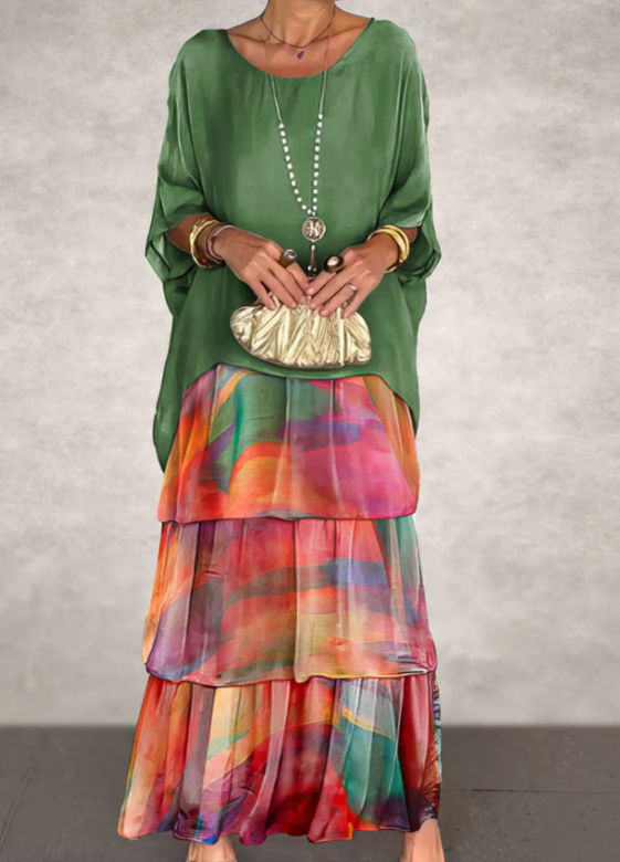 Freida | Chic and Wavy Evening Dress