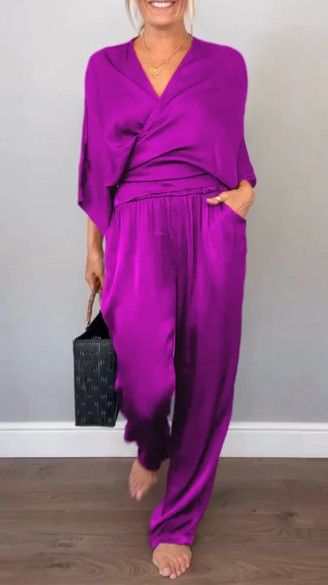Ashlyn | Elegant Satin Set with V-Neck