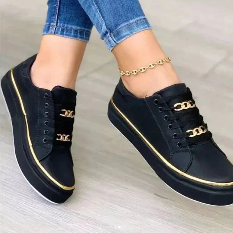 Levana™ - Fashionable trainers with chain design - Black / 36