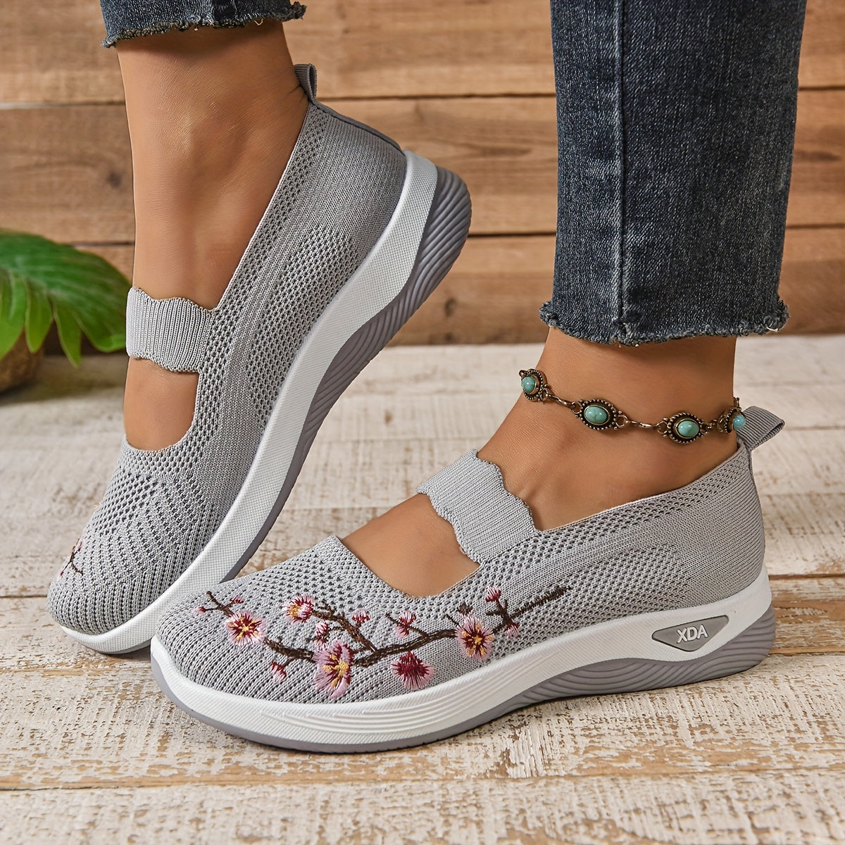 Saty | Embroidered Mesh Slip-On Shoes