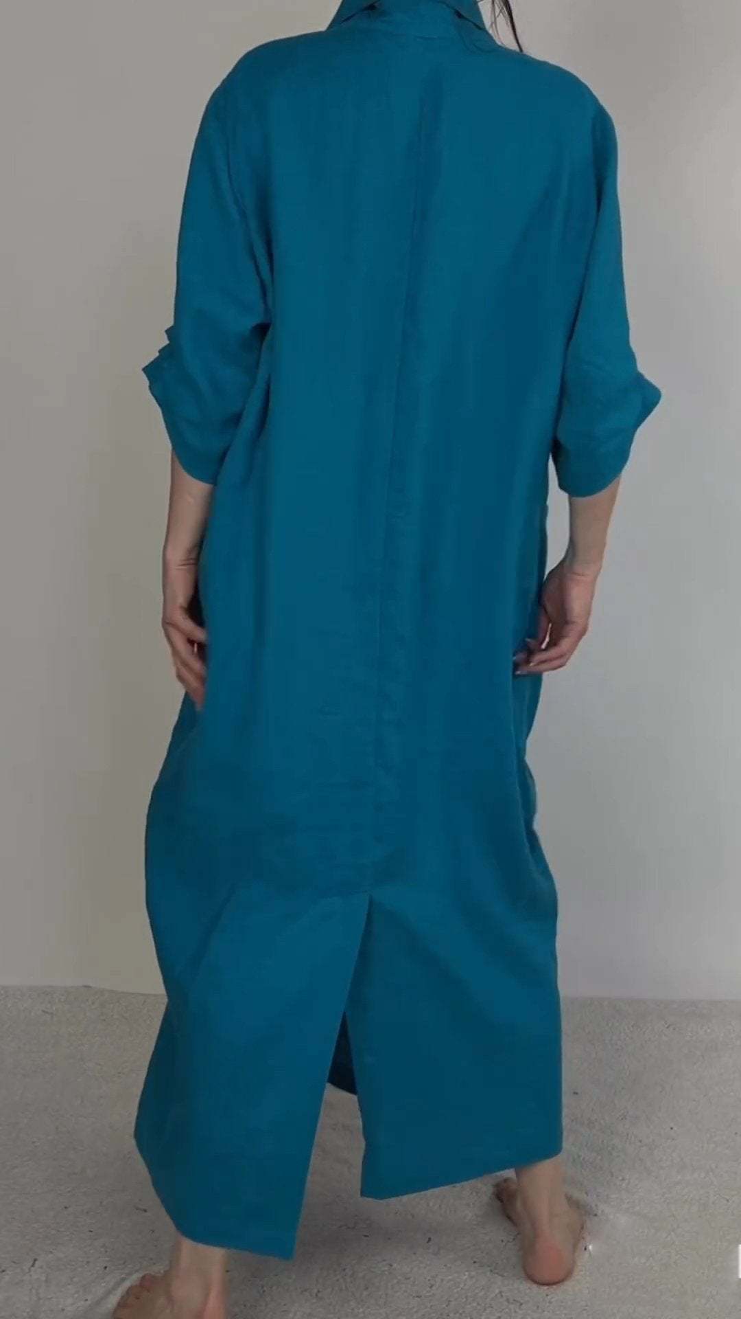 Aiya | Elegant Minimalist Dress with Pocket and V-Neck