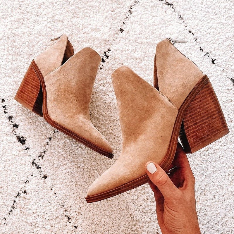 Bada | Suede boots with heel and pointed toe