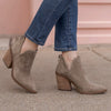 Bada | Suede boots with heel and pointed toe