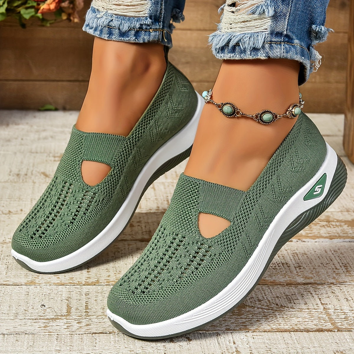 OrthoFit™ | Orthopaedic slip-on for women - Green / 36