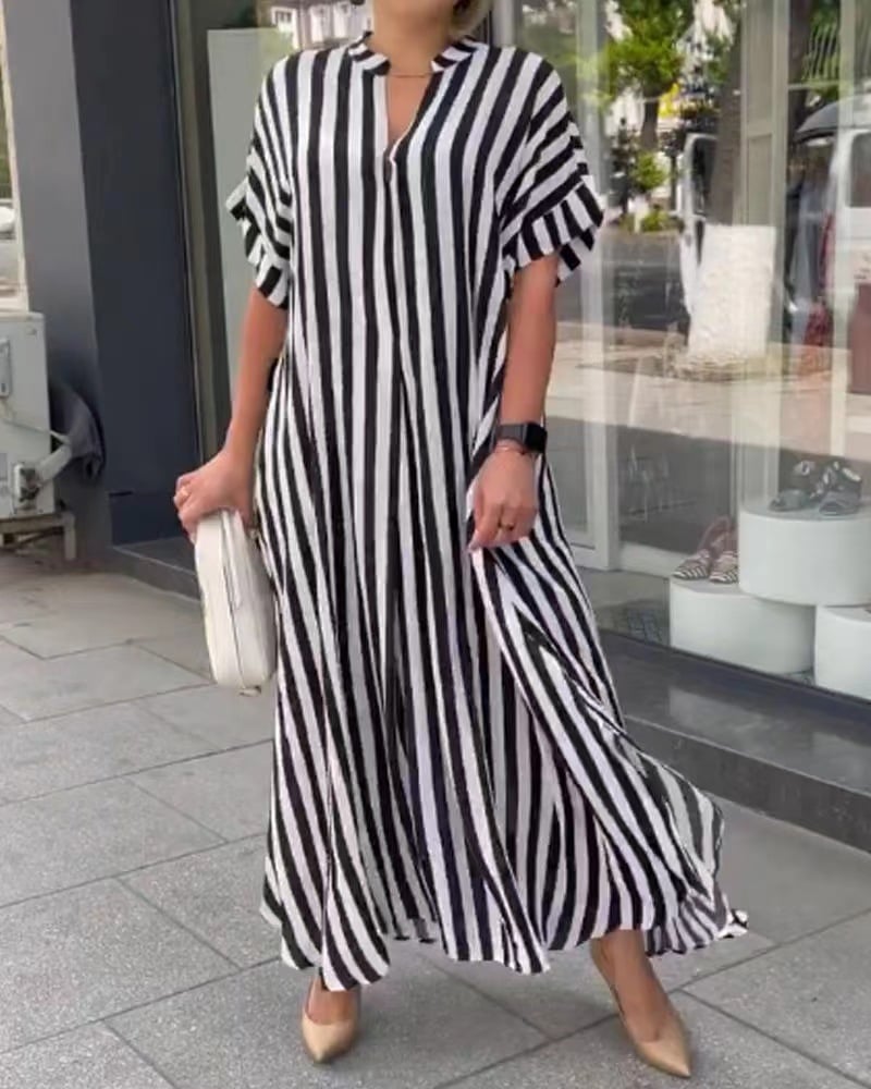 Nessie | Casual women's dress with V-neck and striped print