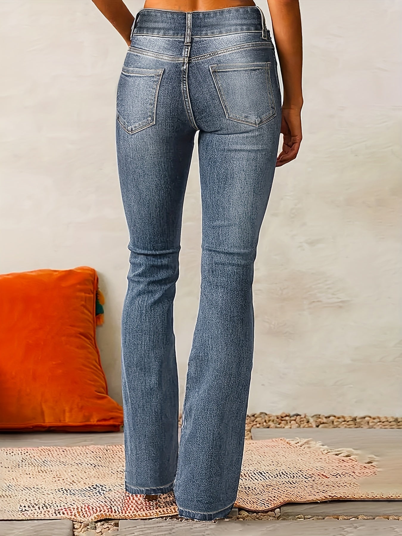 Tanya | Figure-Hugging High-Flared Pants