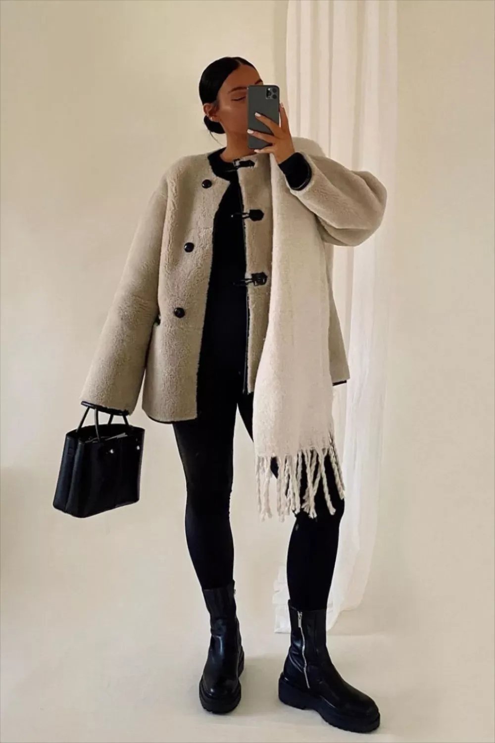 Liana™ - Elegant faux fur coat - Beige / XS