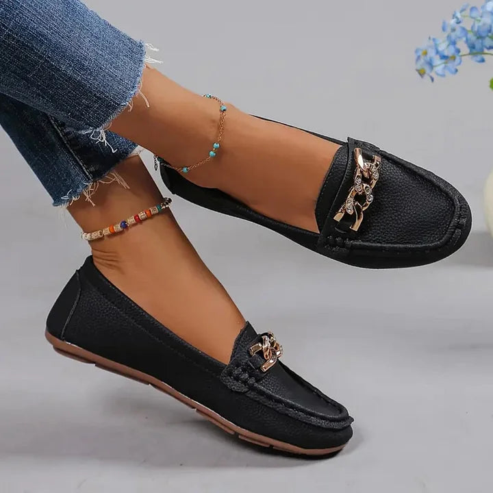 Kendal | Leather Slippers with Chunky Chain Details