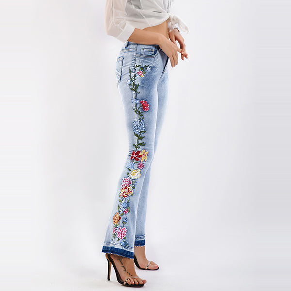 Daisy | Stylish Vintage Jeans with Floral Accents