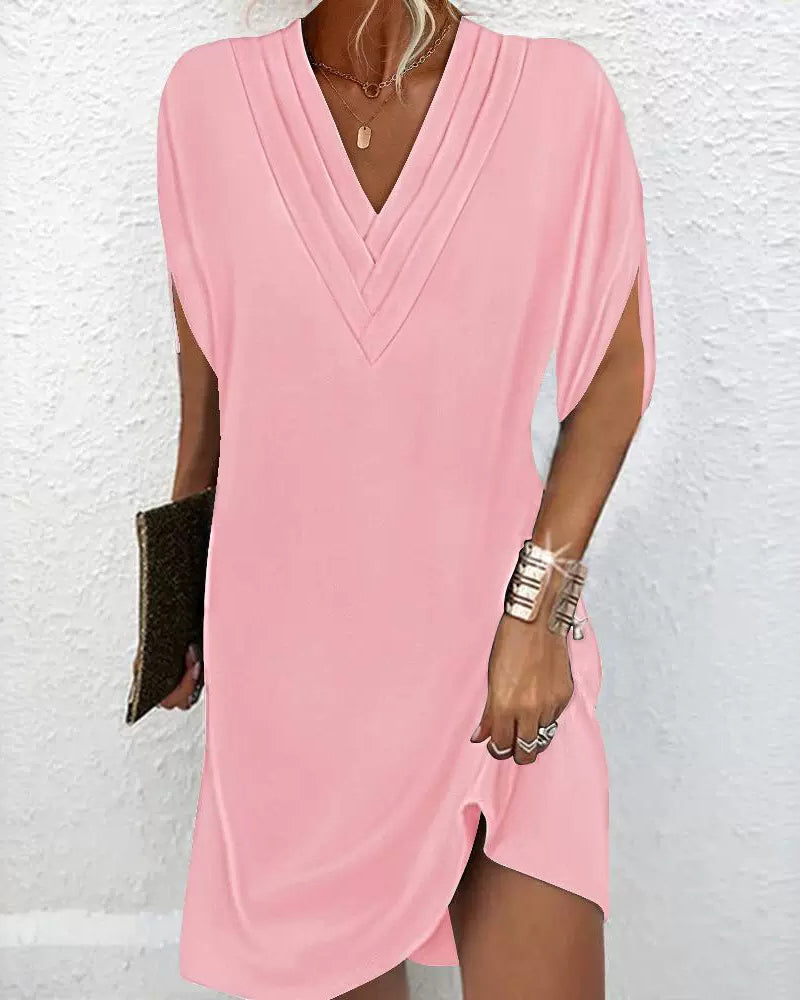 Emiee | Timeless Dress with Deep V-Neck