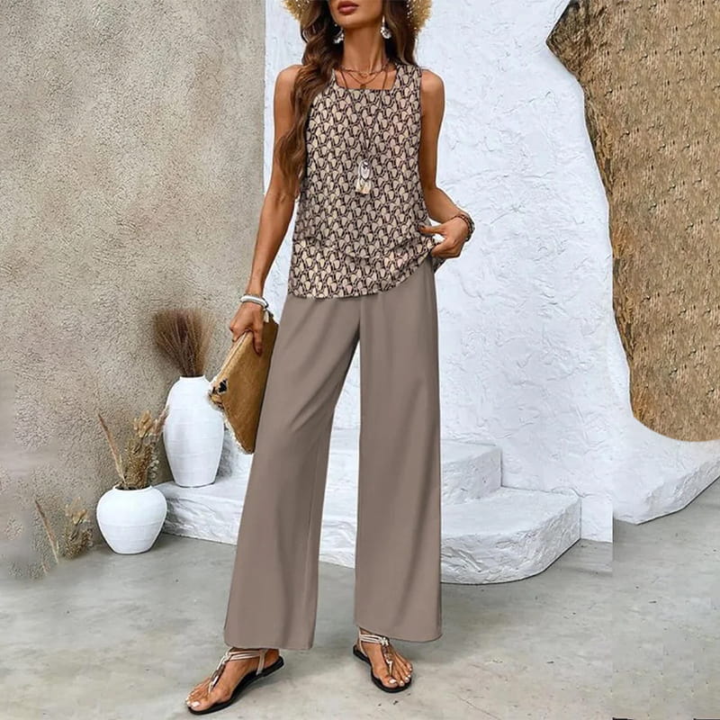 Ratchel | Fashionable Women's Set with Printed Top and Matching Pants