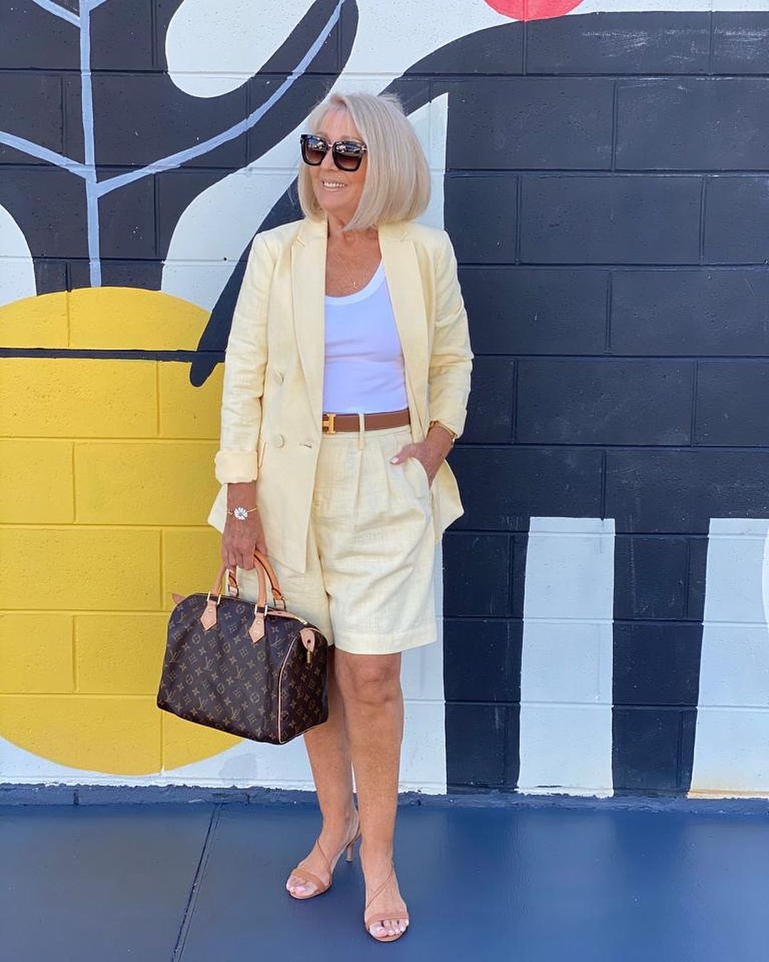 Carolin | Breezy Set with Feminine Jacket & Shorts