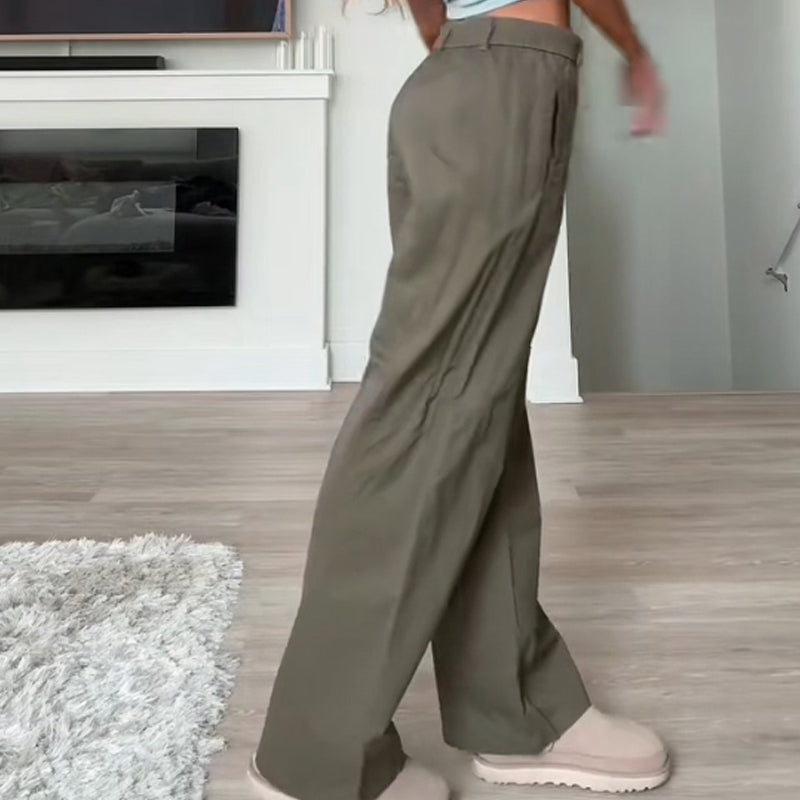 Jeana | High-Waisted, Loose-Fit Jeans with Zip Detail
